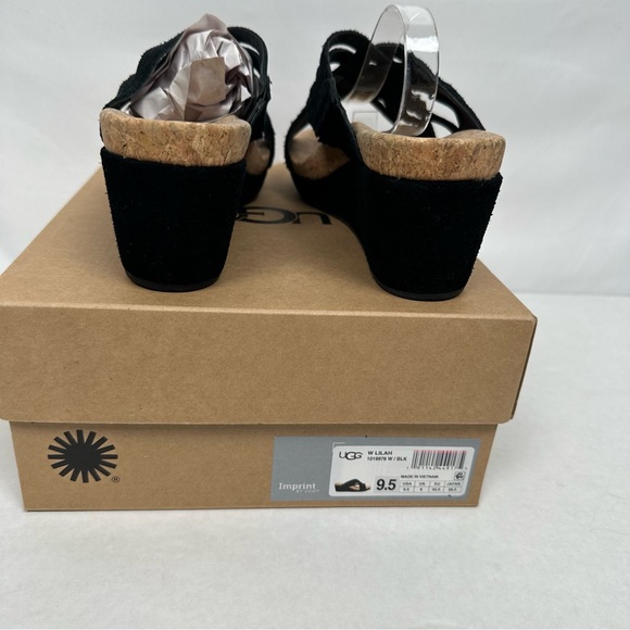 UGG Women's Black Lilah Wedge Sandals Size 9.5 - Picture 6 of 7